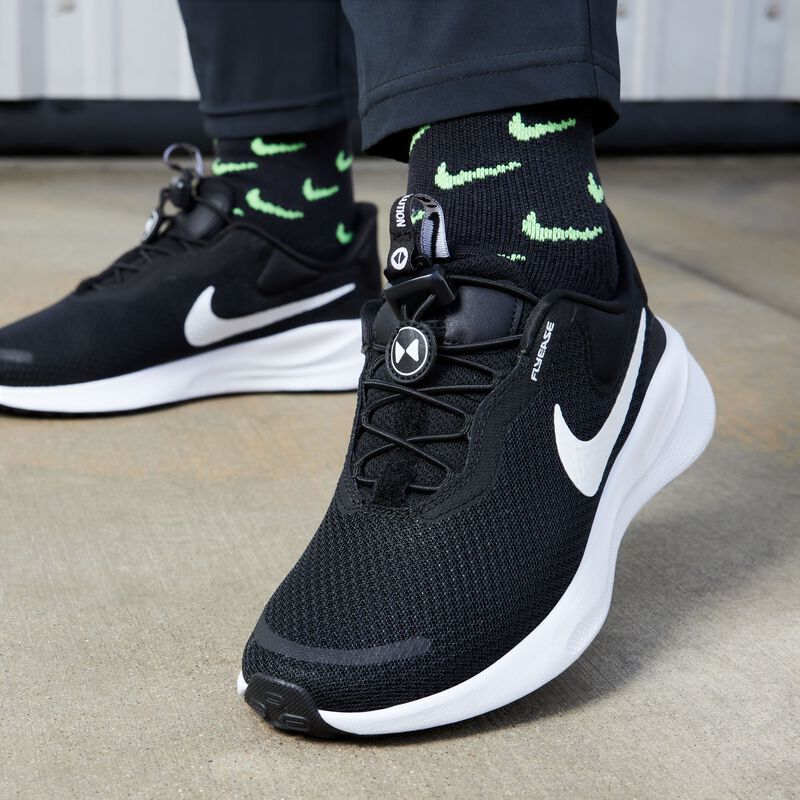 Nike Revolution 7 EasyOn, Negro/Blanco, hi-res