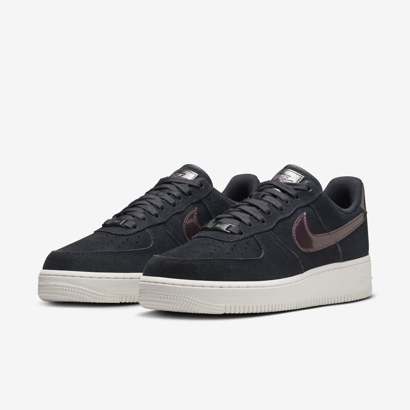Nike Air Force 1 '07 SE, Negro/Negro-Blanco Cumbre-Granate Noche, hi-res