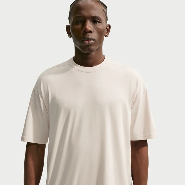 [Ljava.lang.String;@5f387901 Nike 24.7 ImpossiblySoft Light Men's Dri-FIT Short-Sleeve, Marr&oacute;n, hi-res