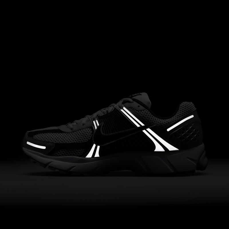 Nike Zoom Vomero 5, Plata Metalizado/Pure Platinum/Blanco/Negro, hi-res