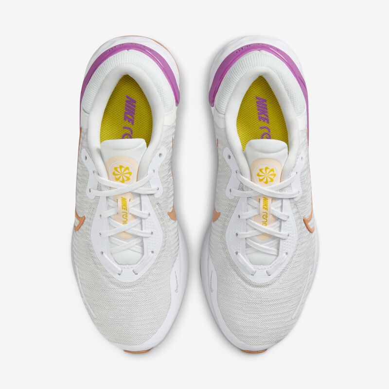 Nike Renew Run 4, Blanco/Polvo fotón/Sueño fucsia/Marrón ámbar, hi-res
