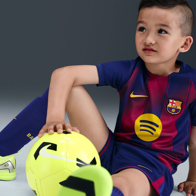 Primera equipación Stadium FC Barcelona 2025/26, Azul Real Profundo/Azul Real Profundo/Rojo Noble/(Oro Del Medio Oeste), hi-res