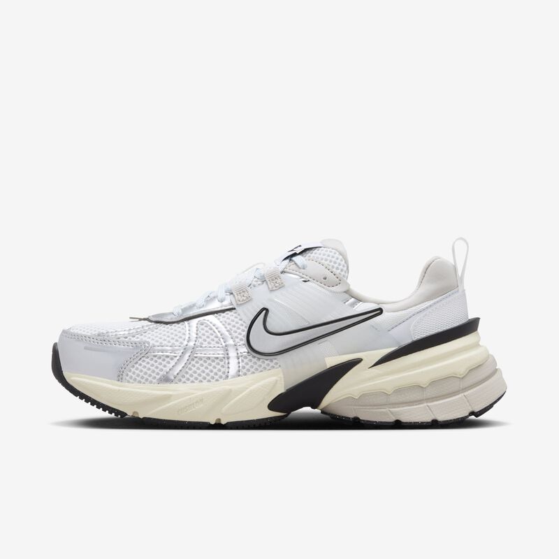 Nike V2K Run, Blanco Cumbre/Platino Puro/Mineral De Hierro Ligero/Plata Metalizado, hi-res