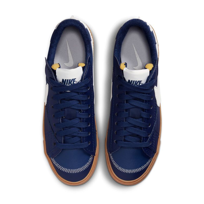 Nike Blazer Low 77 Jumbo, Azul marino medianoche/Goma de mascar Marrón medio/Vela, hi-res