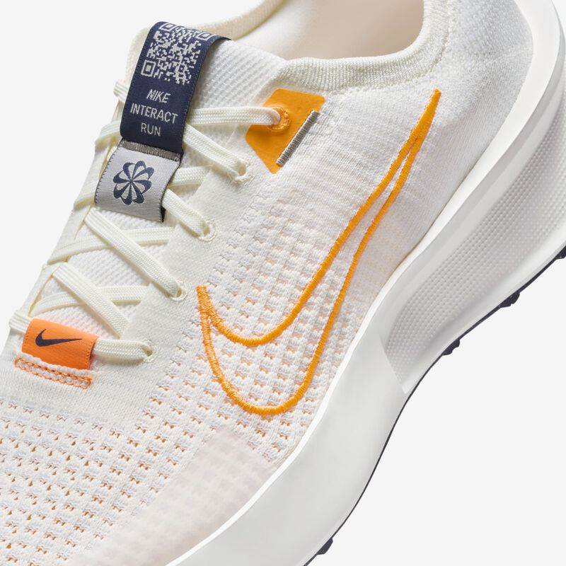 Nike Interact Run, Vela/Tinte Platino/Blanco Cumbre/Naranja Total, hi-res