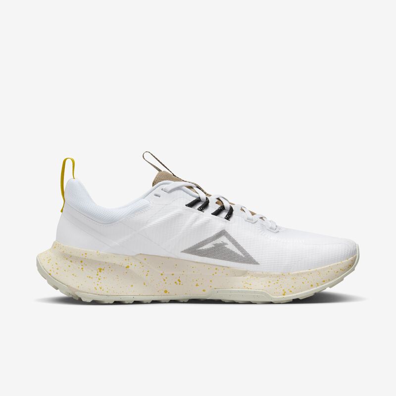 Nike Juniper Trail 2 Next Nature, Blanco/Negro-Azufre Vivo-Caqui, hi-res