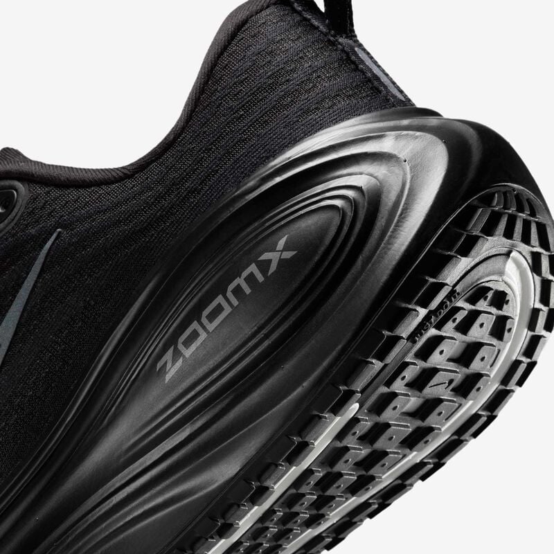 Nike Vomero&nbsp;Plus, Negro/Gris Humo Oscuro-Met&aacute;lico Gris Oscuro-Gris Fr&iacute;o, hi-res