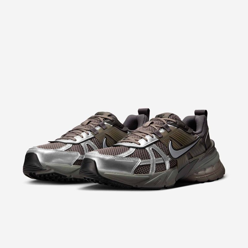 Nike V2K Run, Cueva/Peltre Liso/Ceniza Medio/Plata Metalizado, hi-res