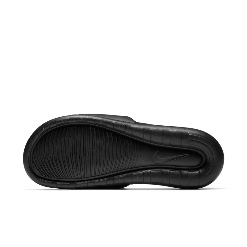 Nike Victori One, Negro/Negro/Blanco, hi-res