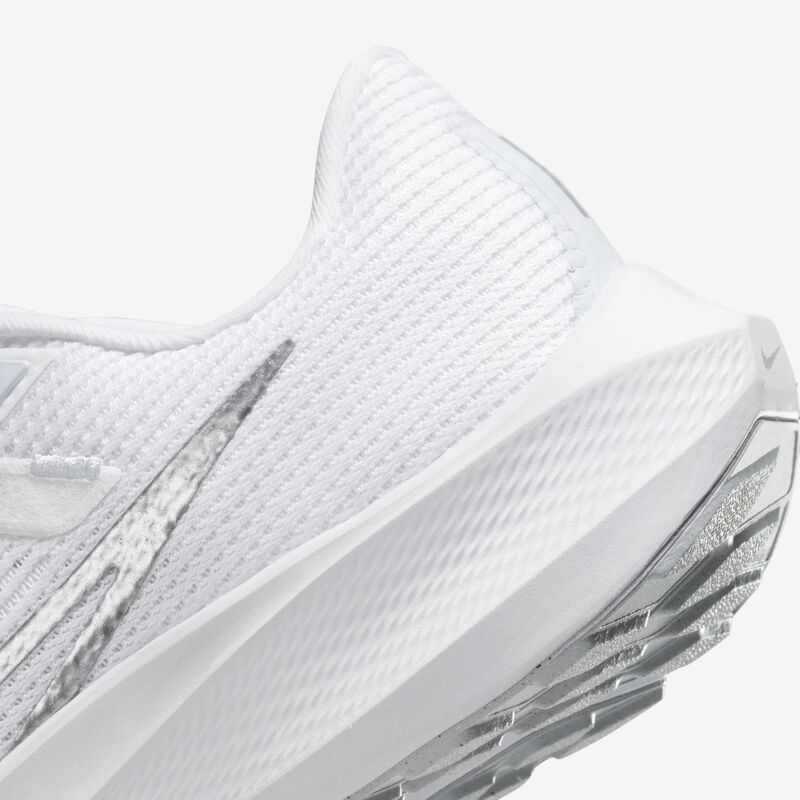 Nike Pegasus 40, Blanco/Platino puro/Plata metalizado, hi-res
