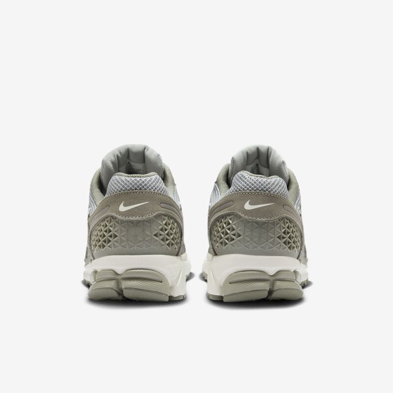 Nike Zoom Vomero 5, Estuco Oscuro/Gris Humo Fantasma Claro, hi-res