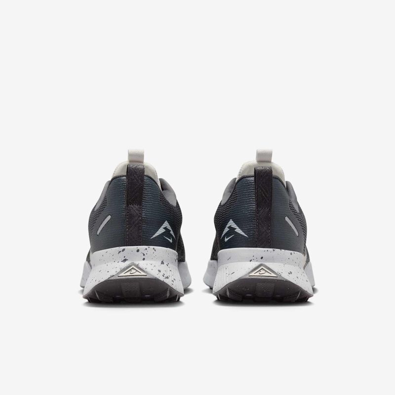 Nike Juniper Trail 3, Gris Humo Oscuro/Negro/Gris Lobo/Marrón Verdoso Claro, hi-res