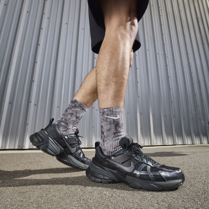 Nike V2K Run, Negro/Antracita/Gris Humo Oscuro, hi-res