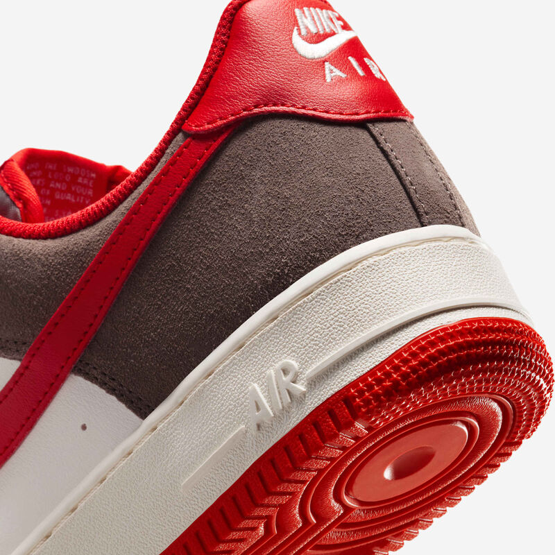 Nike Air Force 1 '07 LV8, Cueva/Vela/Rojo Universitario, hi-res