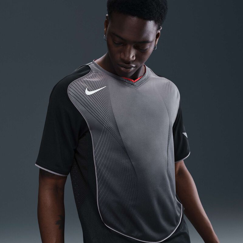 Nike Total 90, Negro/Grafito Claro/Rojo Gimnasio/Vela, hi-res