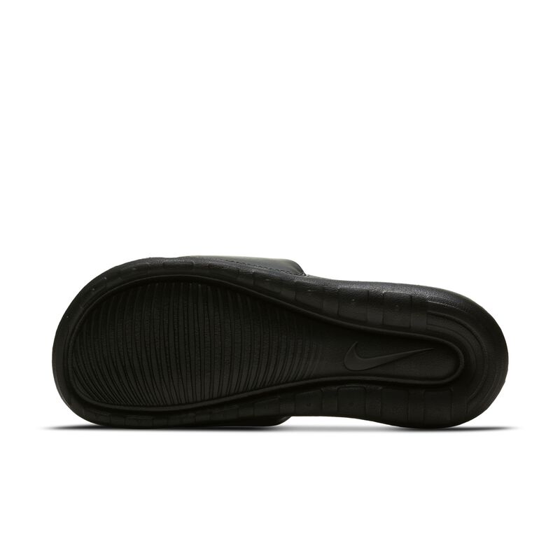 Nike Victori One, Negro/Negro/Blanco, hi-res