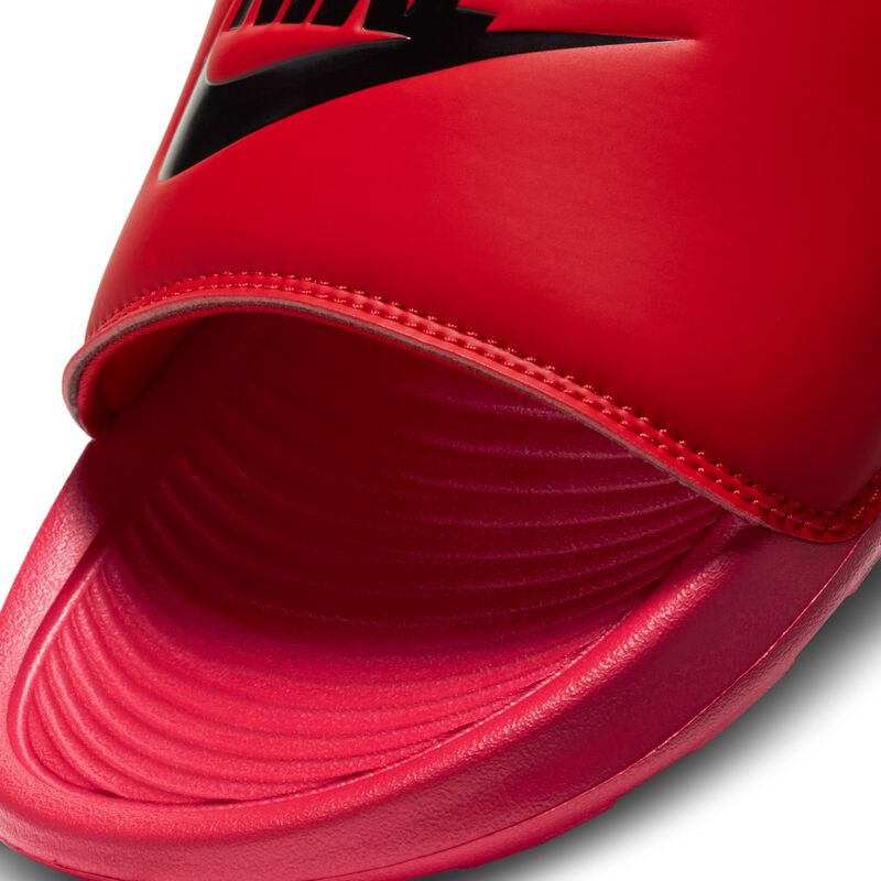 Nike Victori One, Rojo Universitario/Rojo Universitario/Negro, hi-res