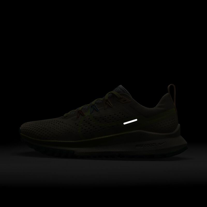 Nike React Pegasus Trail 4, Equipo Oro/Azul báltico/Verde estadio/Volt, hi-res