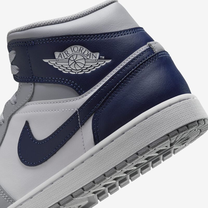 Air Jordan 1 Mid, Blanco/Gris Lobo/Azul Marino Medianoche, hi-res