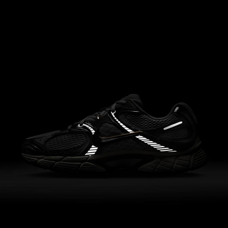 Nike V5 RNR, Blanco/Beige Paracaídas/Peltre Metalizado/Ceniza Medio, hi-res