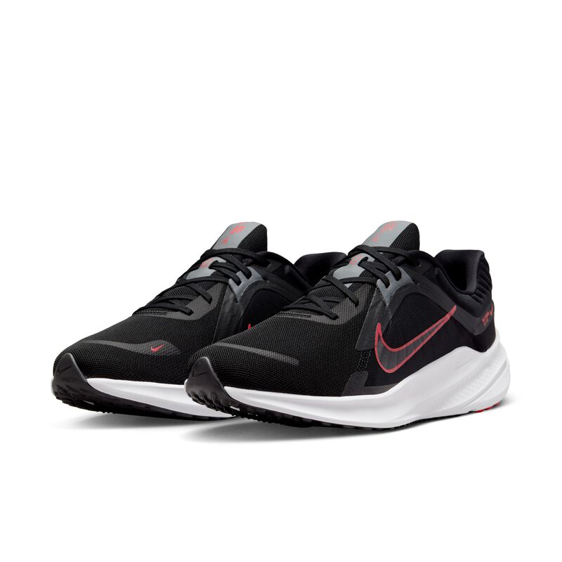 Nike Quest 5, Negro/Gris humo/Rojo Universidad, hi-res