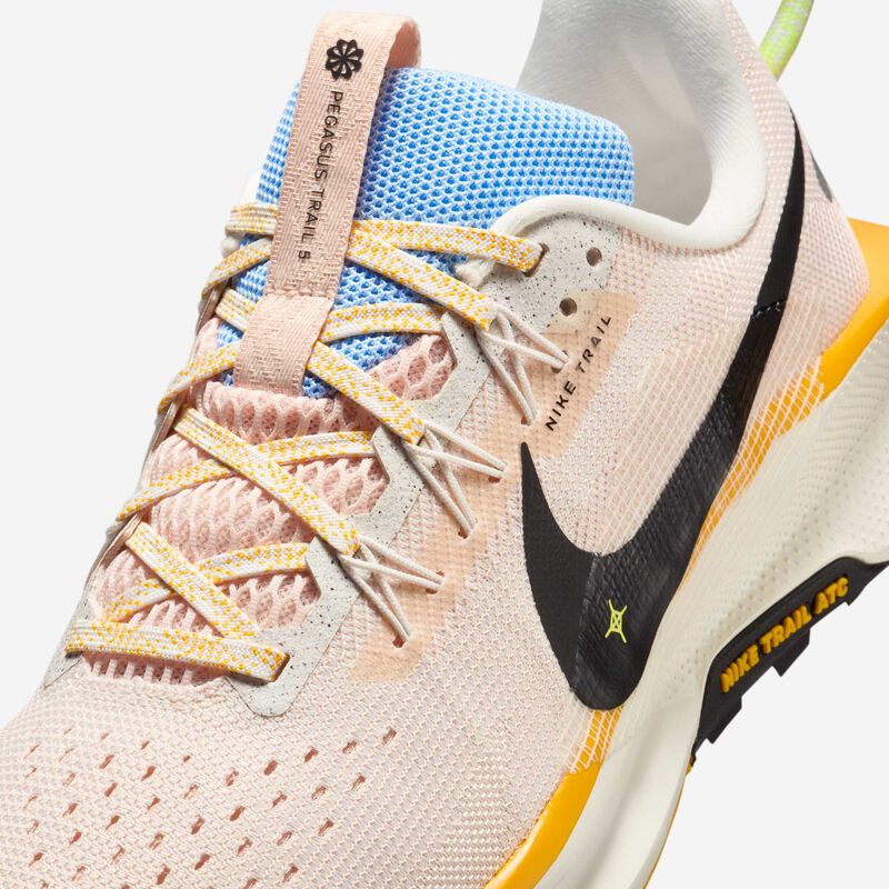 Nike Pegasus Trail 5, Fantasma/Coral Lavado/Oro Universitario/Negro, hi-res