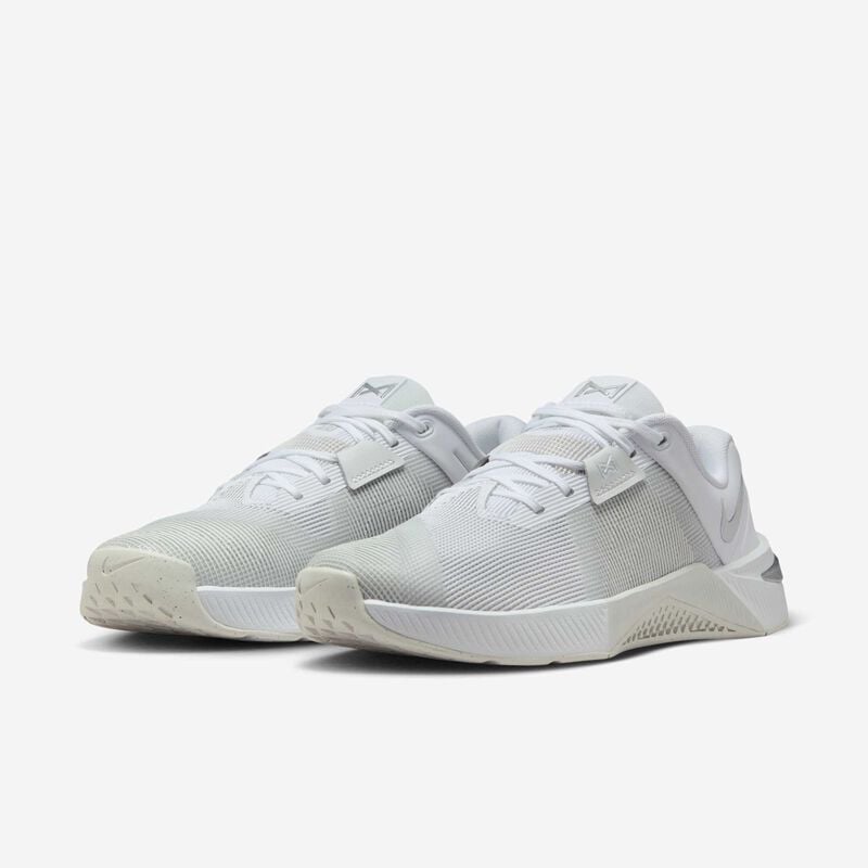 Nike Metcon 10, Blanco/Tinte Platino/Gris Lobo/Plata metalizado, hi-res