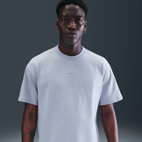 Nike Sportswear Premium Essentials