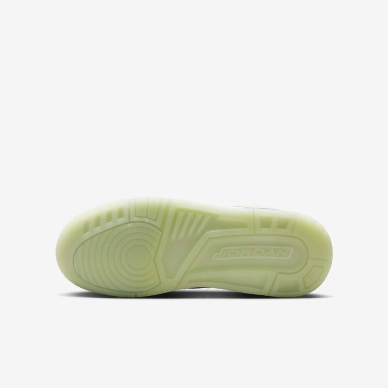 Jordan Spizike Low Sneaker School, Blanco/Volt Tinte/Plata Metalizado/Hiper Royal, hi-res