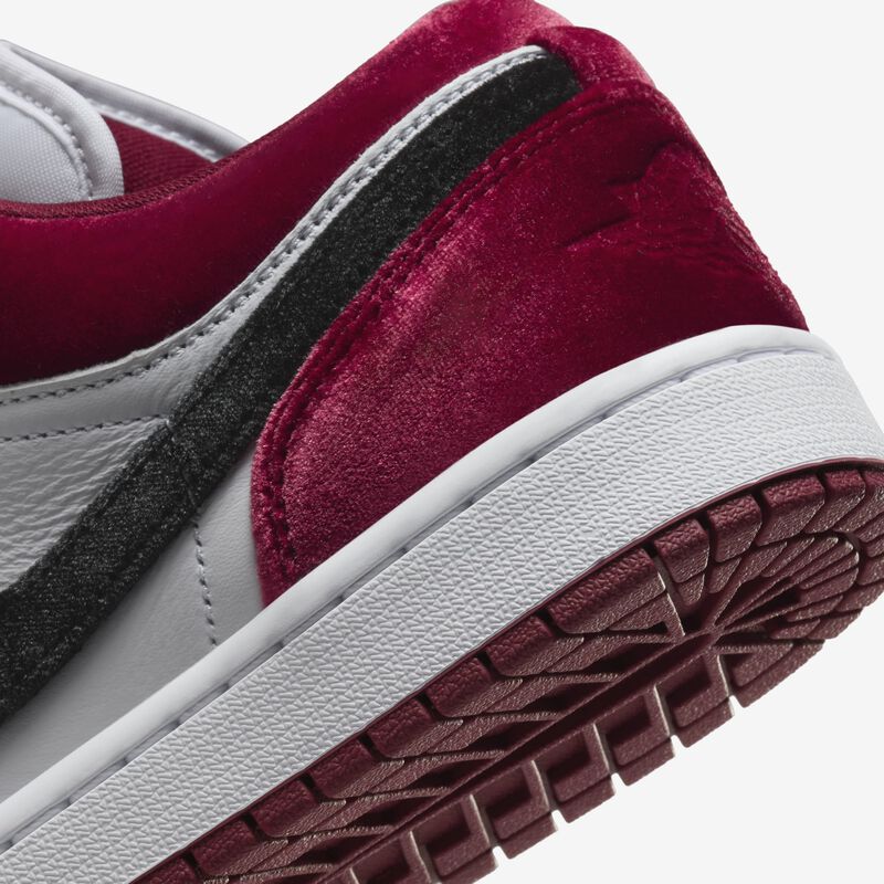 Air Jordan 1 Low SE, Negro/Blanco/Equipo Rojo/Negro, hi-res
