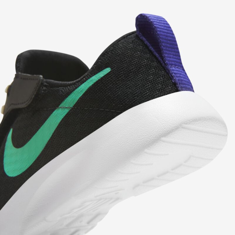 Nike Tanjun EasyOn, Negro/Violeta Persa/Blanco/Verde Estadio, hi-res