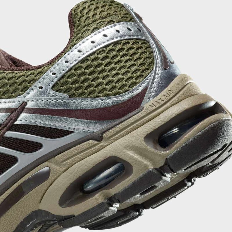 Nike Air Max Moto 2K, Oliva media/marr&oacute;n barroco/plata met&aacute;lica/oliva neutro, hi-res