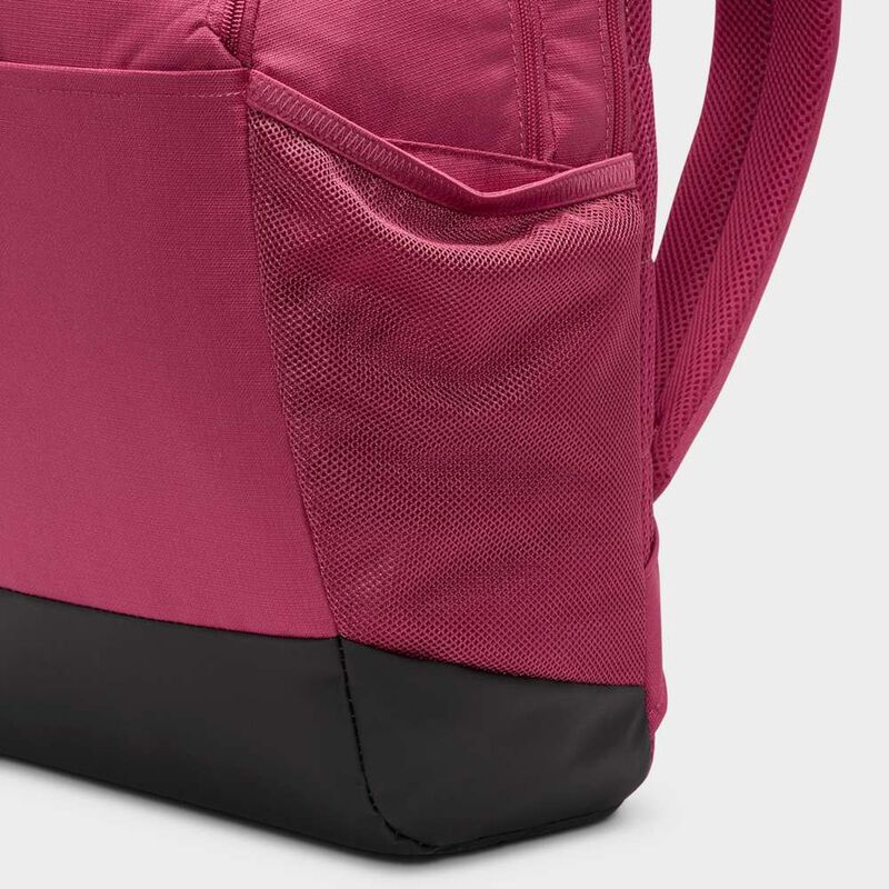 Nike Brasilia 9.5, Remolacha Dulce/Negro/(Blanco), hi-res