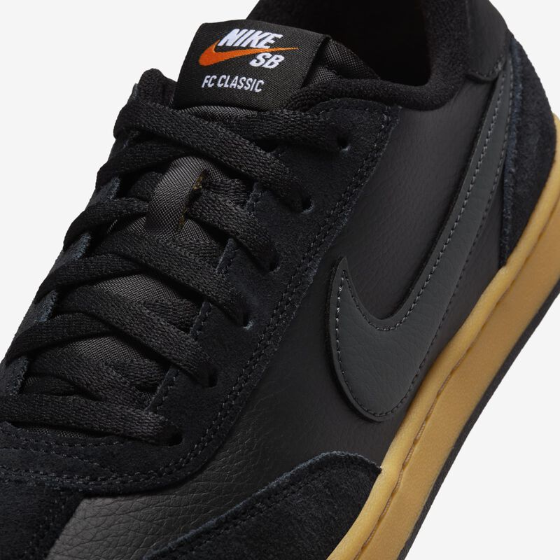 Nike SB FC Classic, Blanco/Fantasma/Polvo De Fotón/Naranja Total, hi-res