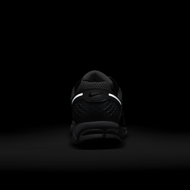 Nike Zoom Vomero 5, Plata Metalizado/Pure Platinum/Blanco/Negro, hi-res