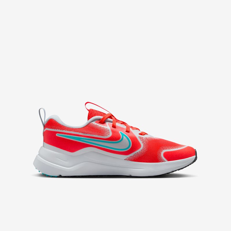 Nike Cosmic Runner, Carmesí Brillante/Platino Puro/Negro/Cactus Empolvado, hi-res