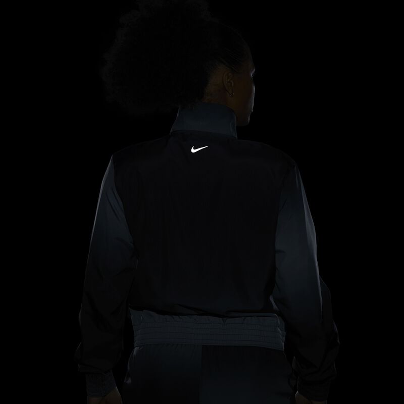 Nike Dri-FIT Swoosh Run, Negro/Polvo fotón, hi-res