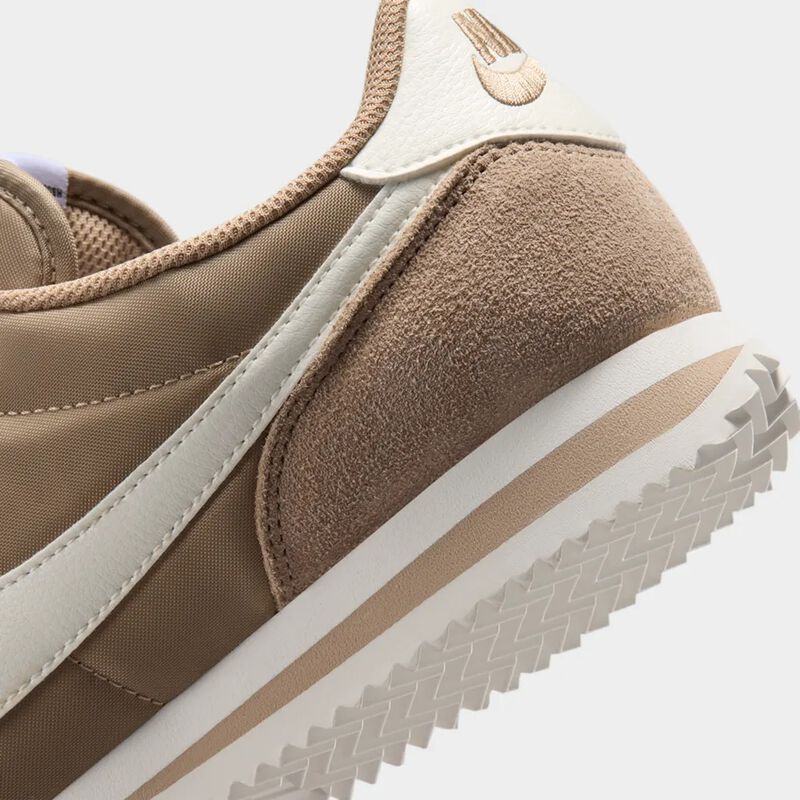 [Ljava.lang.String;@59208f6c Nike Cortez Textile, Marr&oacute;n, hi-res