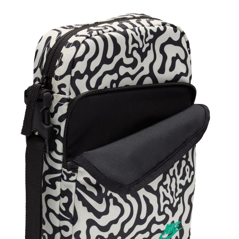 Nike Heritage, Negro/Leche De Coco/Verde Estadio, hi-res