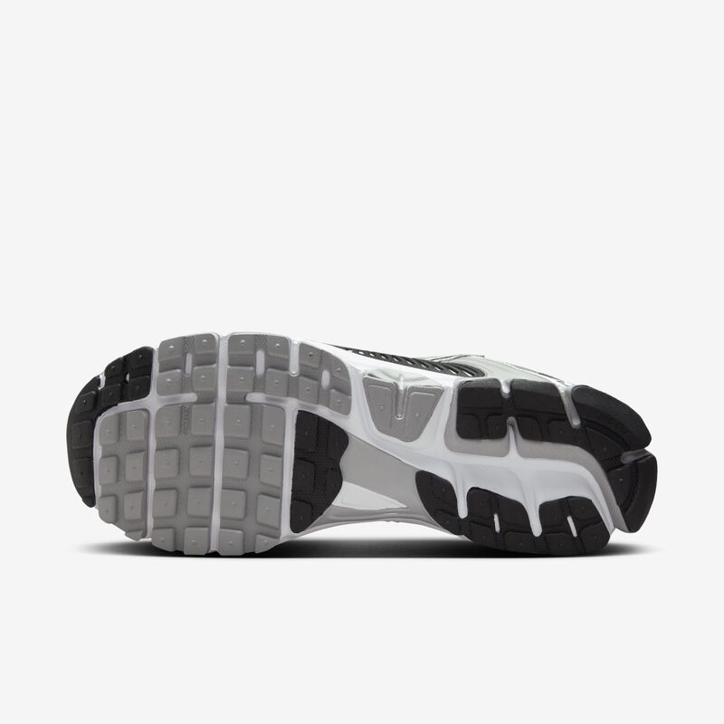 Nike Zoom Vomero 5, Plata Metalizado/Pure Platinum/Blanco/Negro, hi-res