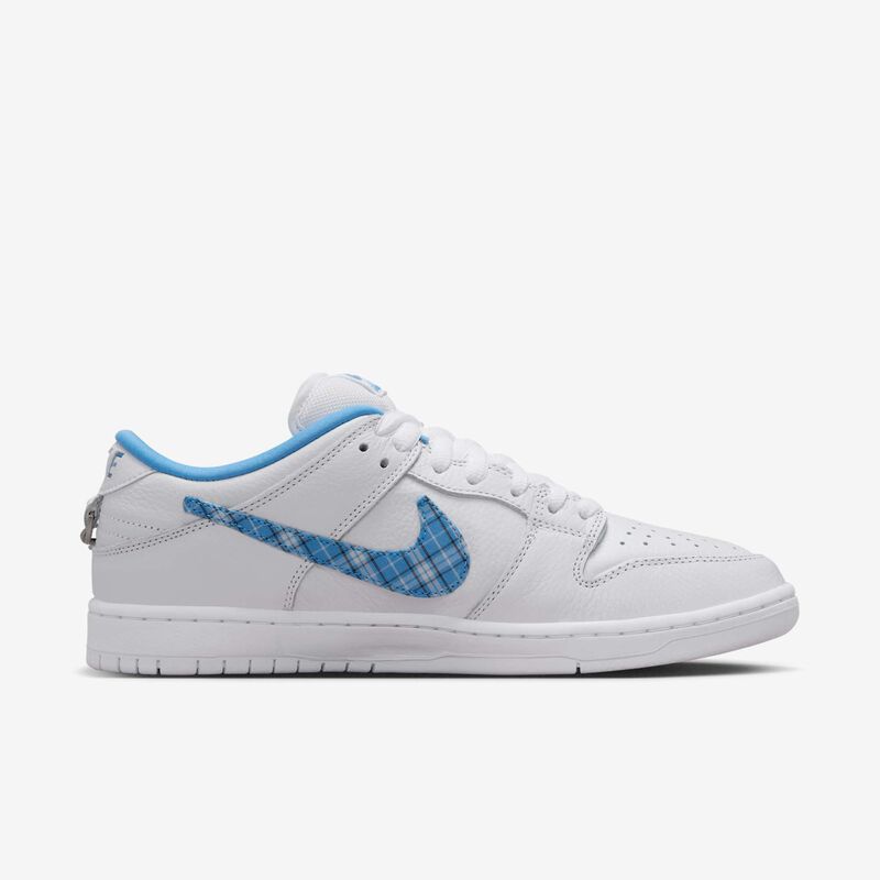 Nike SB Dunk Low Pro, Blanco/Blanco/Azul Marino Medianoche/Azul Universitario, hi-res