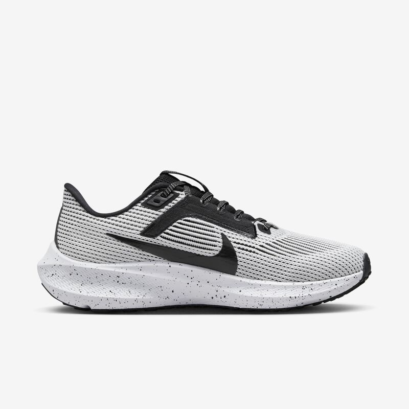 Nike Pegasus 40, Negro/Blanco, hi-res