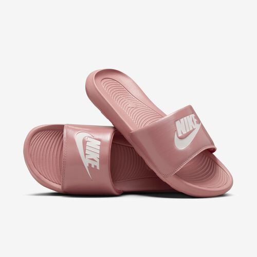 Nike Victori One
