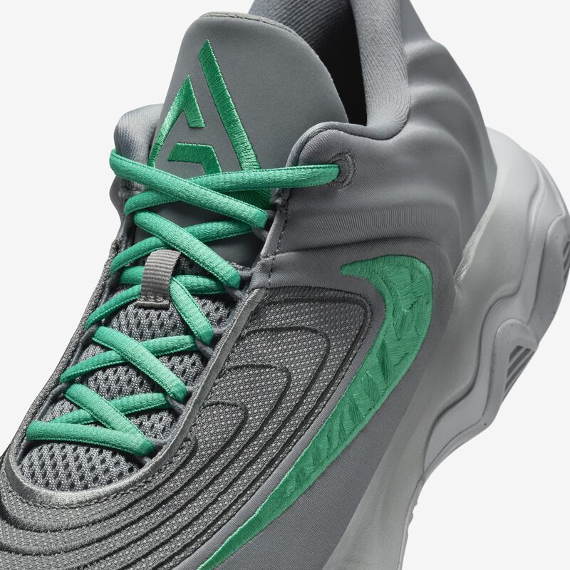 Giannis Immortality 4, Smoke Grey/Wolf Grey/Dark Smoke Grey/Stadium Green, hi-res