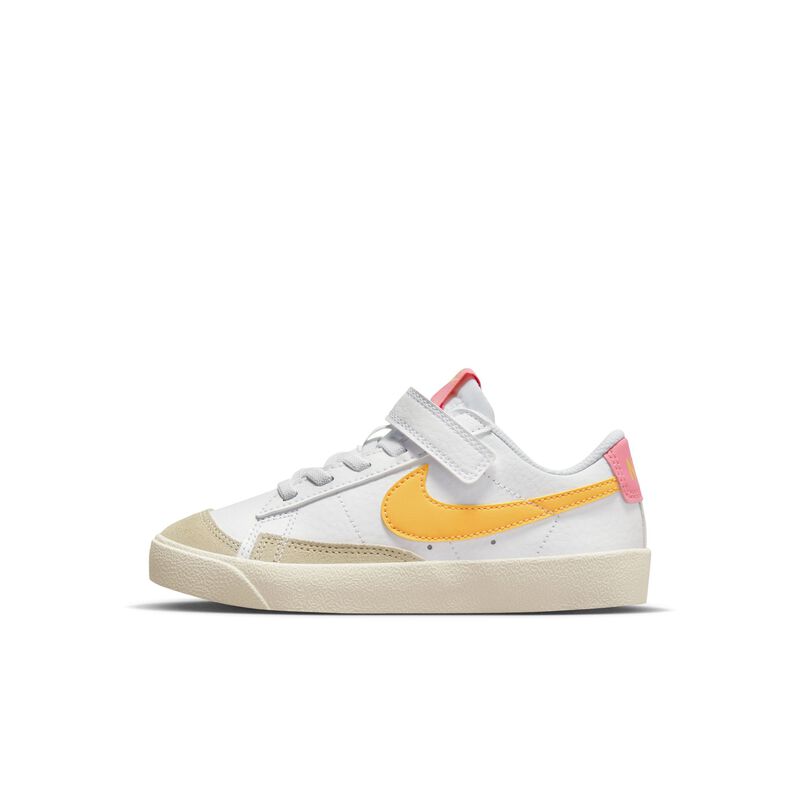 Nike Blazer Low '77, Blanco/Vela/Naranja láser/Oro topacio, hi-res