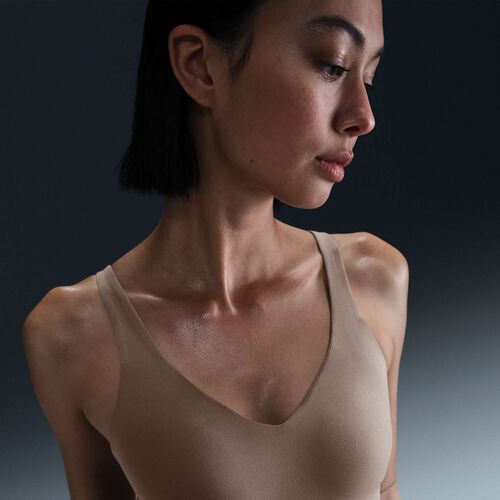 Nike Alate Medium Support