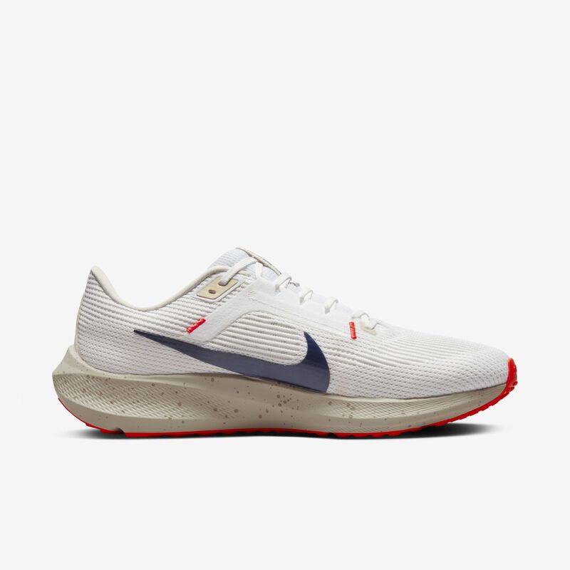 Nike Pegasus 40, Blanco/Marrón Orewood claro/Fantasma/Obsidiana, hi-res