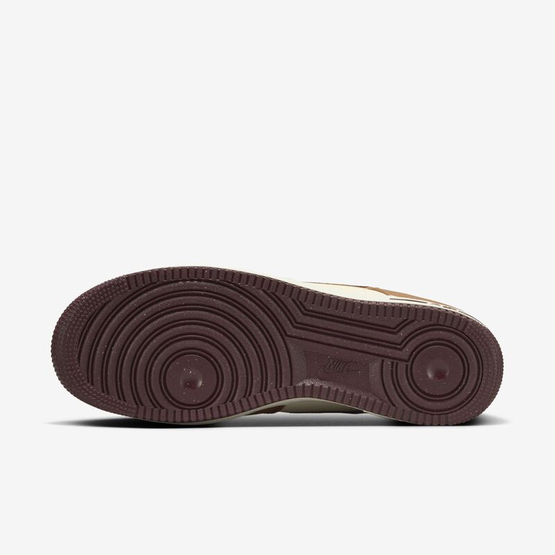 Nike Air Force 1 '07 LV8, Tostado Británico Claro/Leche De Coco/Marrón Oscuro Goma/Burdeos Enérgico, hi-res