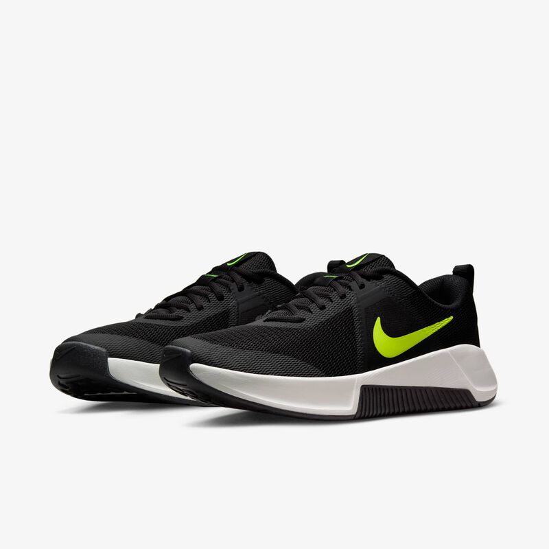 Nike MC Trainer 3, Negro/Fantasma/Voltio, hi-res