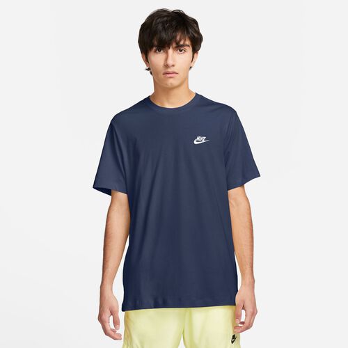 Nike Sportswear Club